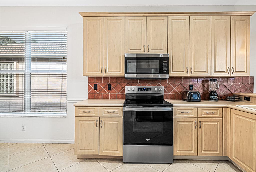 8200 Playa Del Sur Boulevard, Lake Worth, FL 33467 — photo 61 of 69