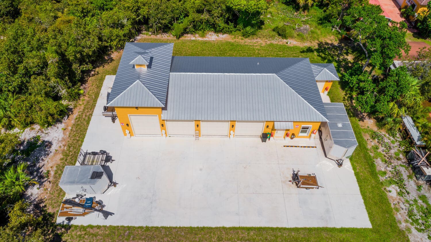 8073 S Indian River Drive, Fort Pierce, FL 34982 — photo 8 of 65