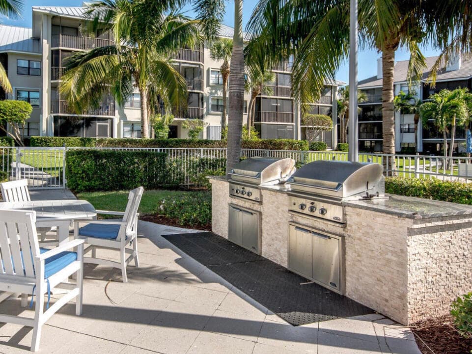 133 Bay Colony Drive N, Juno Beach, FL 33408 — photo 18 of 21