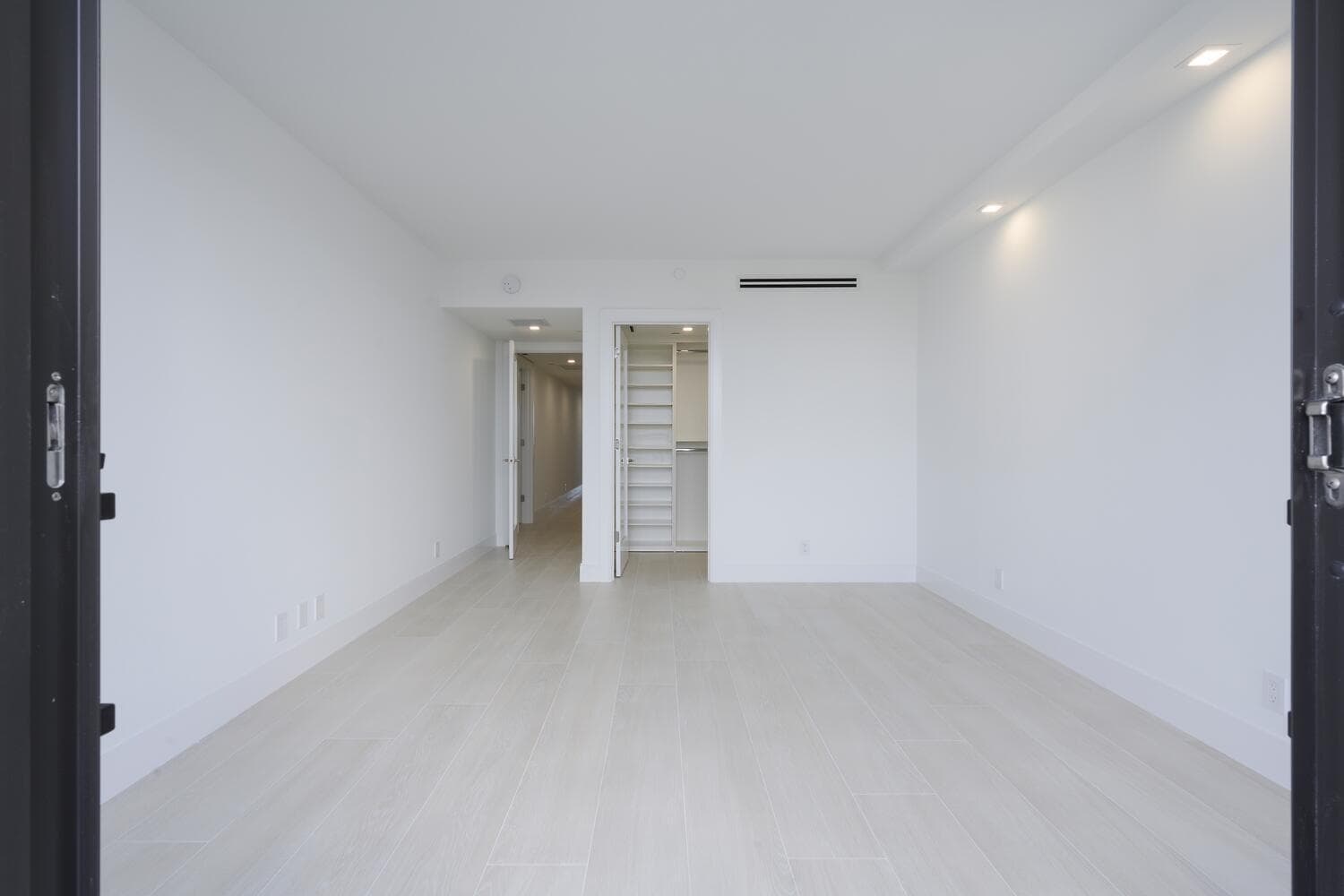 525 S Flagler Drive 14c, West Palm Beach, FL 33401 — photo 18 of 48