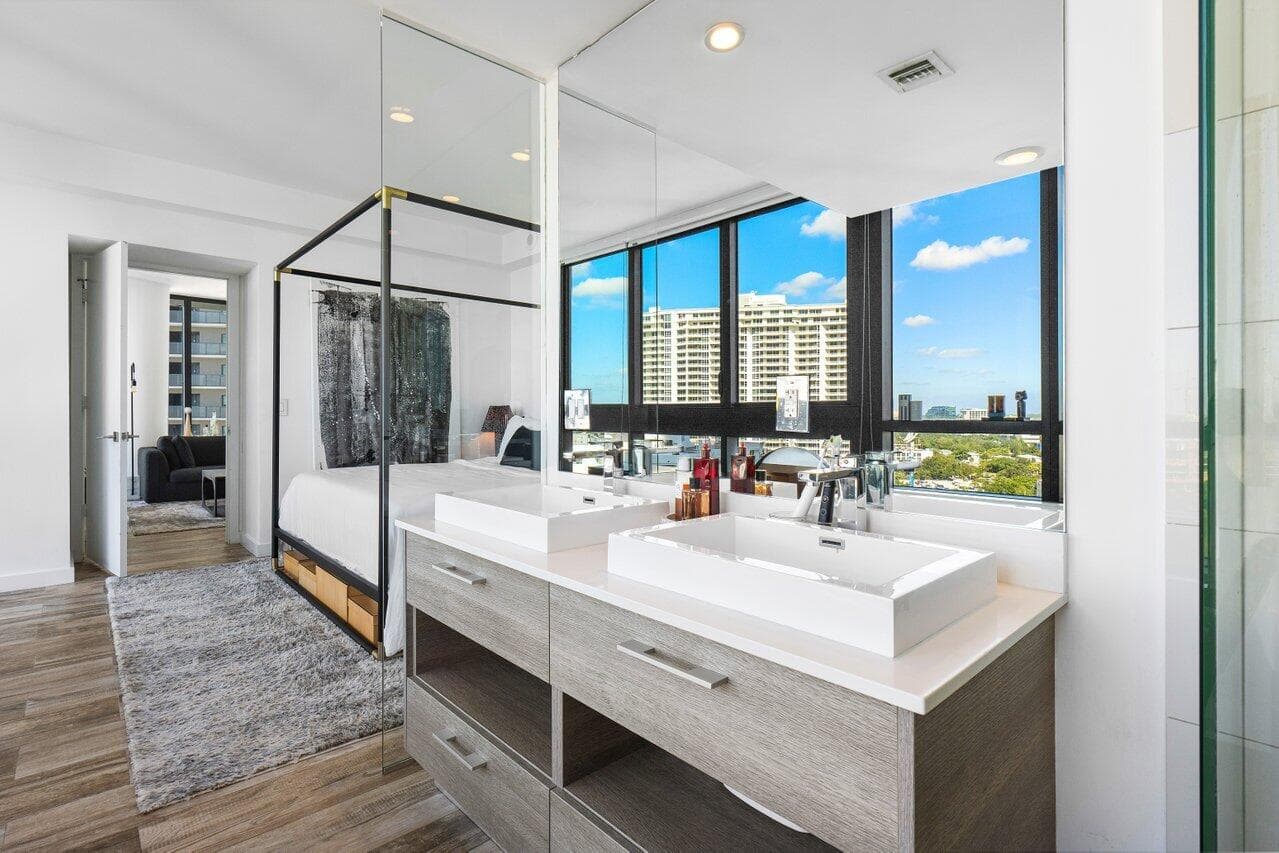 650 NE 32nd Street 1508, Miami, FL 33137 — photo 17 of 37