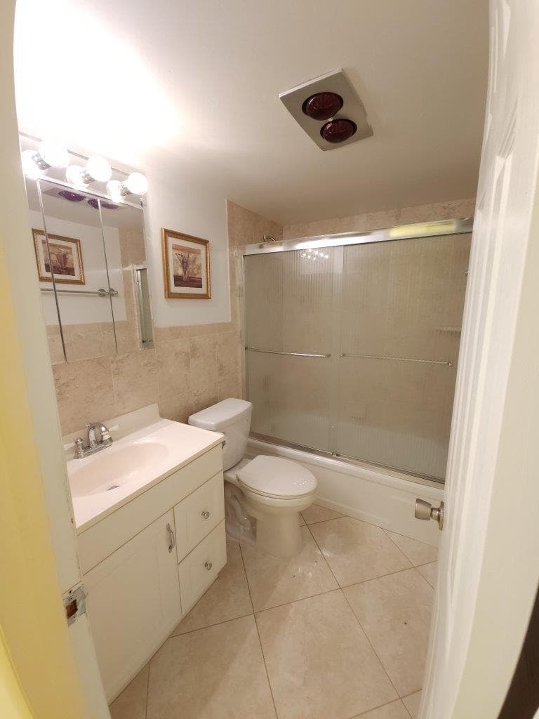 66 Cambridge C 66, West Palm Beach, FL 33417 — photo 11 of 30