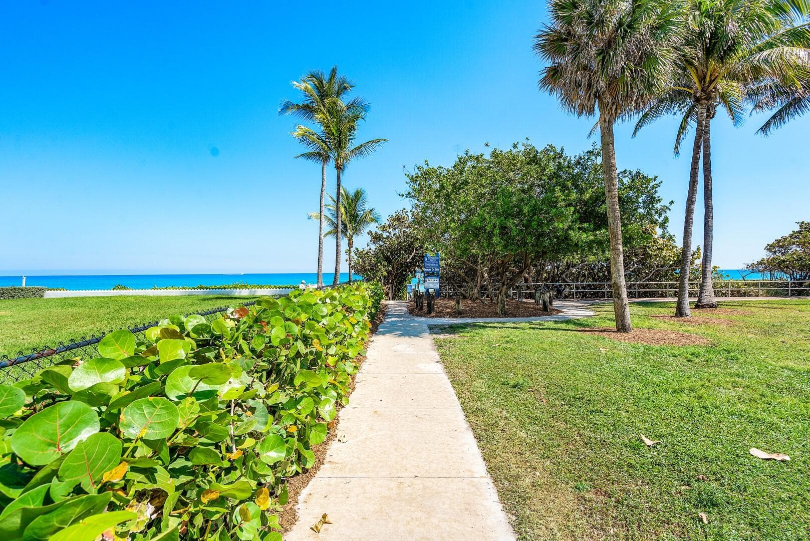 2860 S Ocean Boulevard 506, Palm Beach, FL 33480 — photo 23 of 35