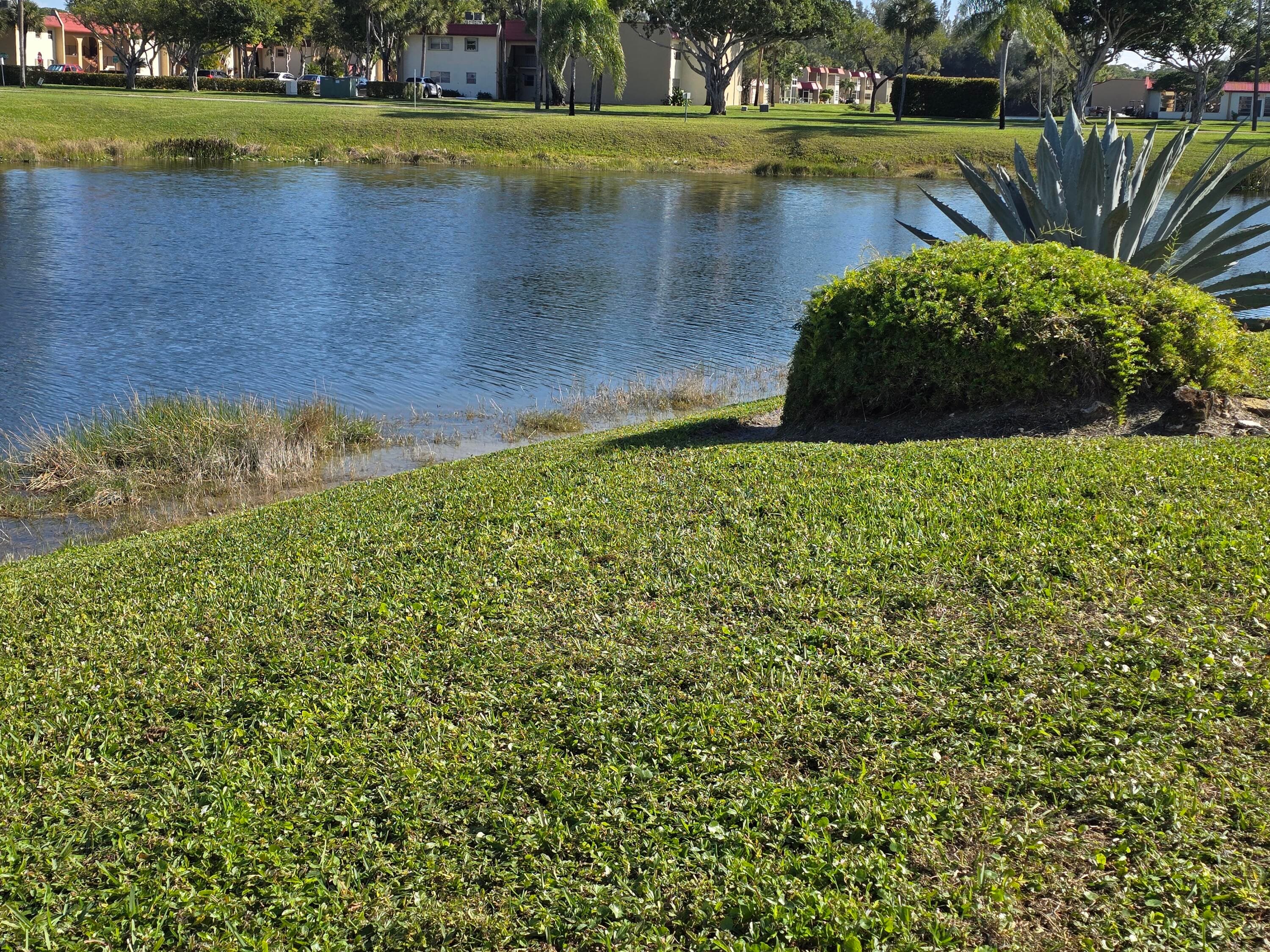 121 Lake Gloria Drive, West Palm Beach, FL 33411 — photo 2 of 26