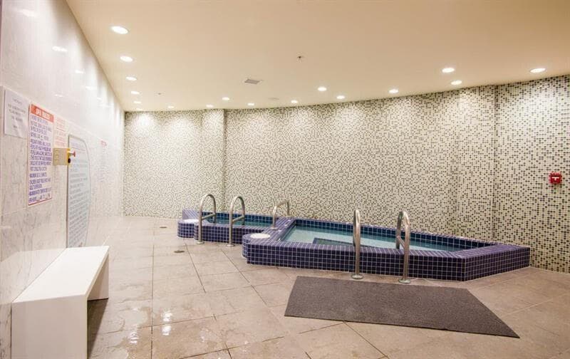 253 NE 2nd Street 2710, Miami, FL 33132 — photo 38 of 42