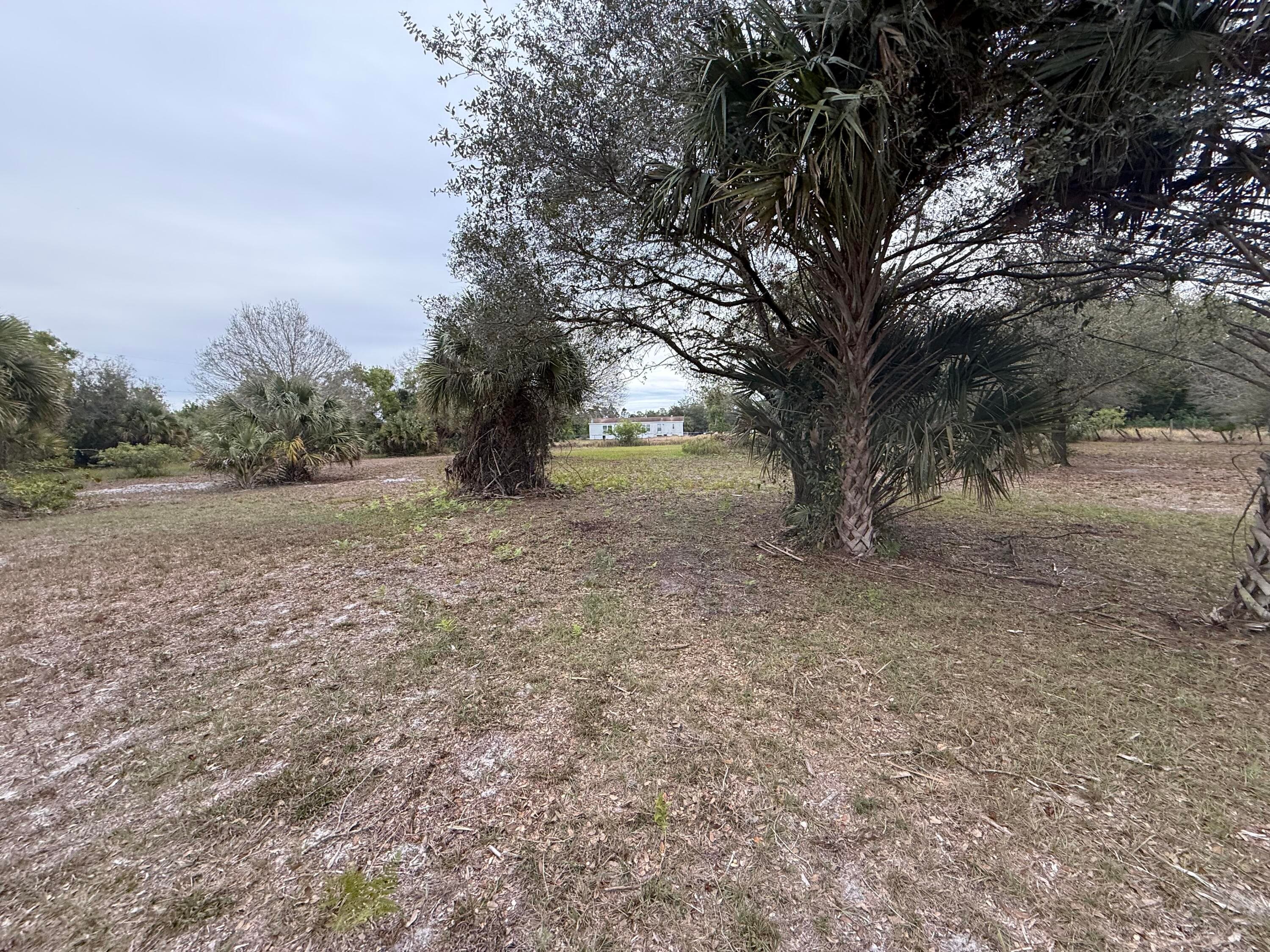 754 Hunting Club Avenue, Clewiston, FL 33440 — photo 11 of 33