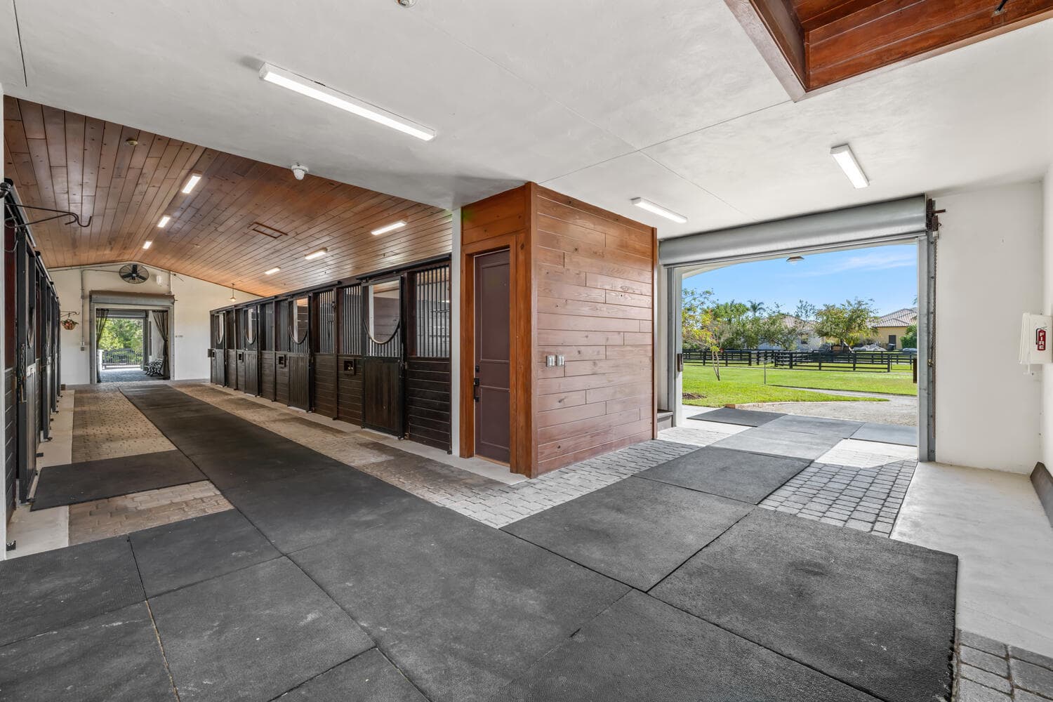 4915 Stables Way, Wellington, FL 33414 — photo 19 of 80