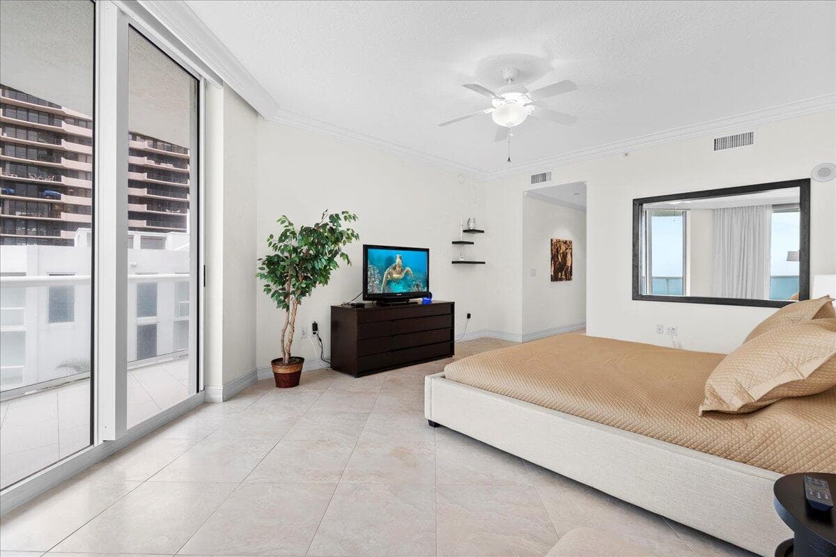 4600 N Ocean Drive 701, Singer Island, FL 33404 — photo 31 of 69