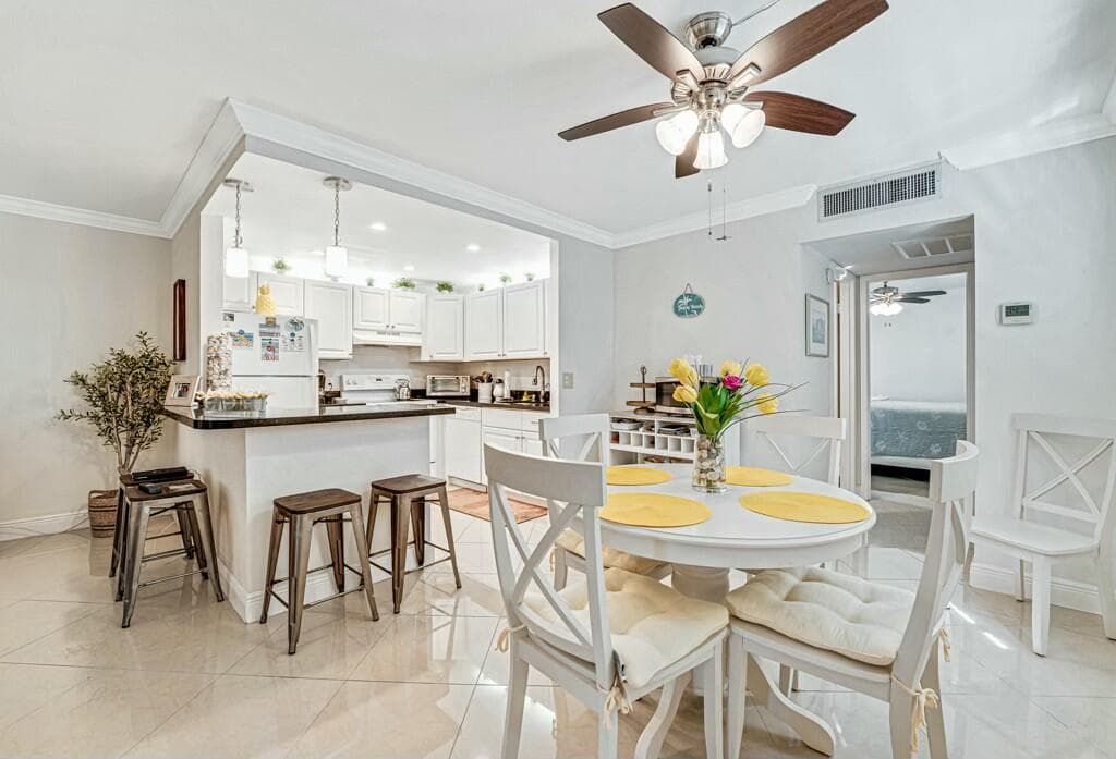 350 Tuscany G, Delray Beach, FL 33446 — photo 9 of 16