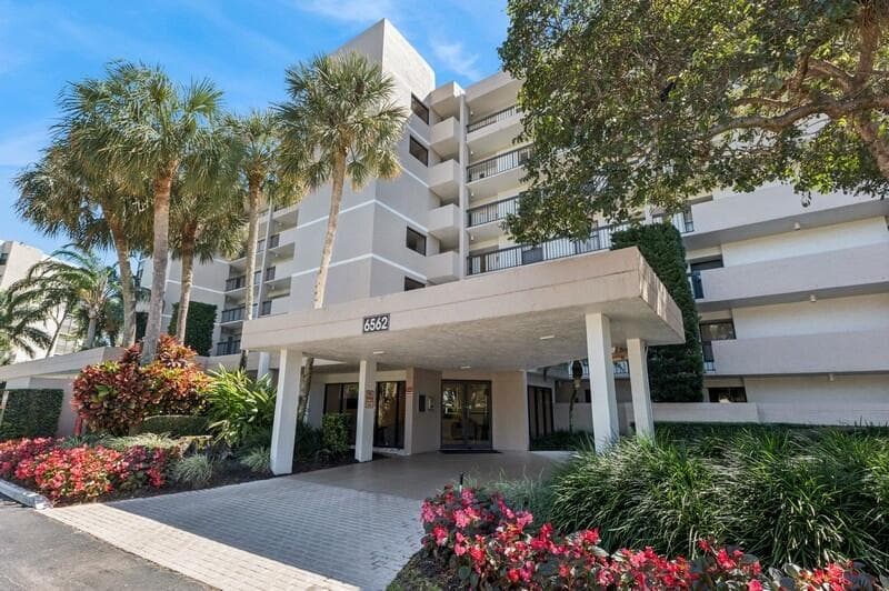 6562 Boca Del Mar Drive 321, Boca Raton, FL 33433 — photo 1 of 21