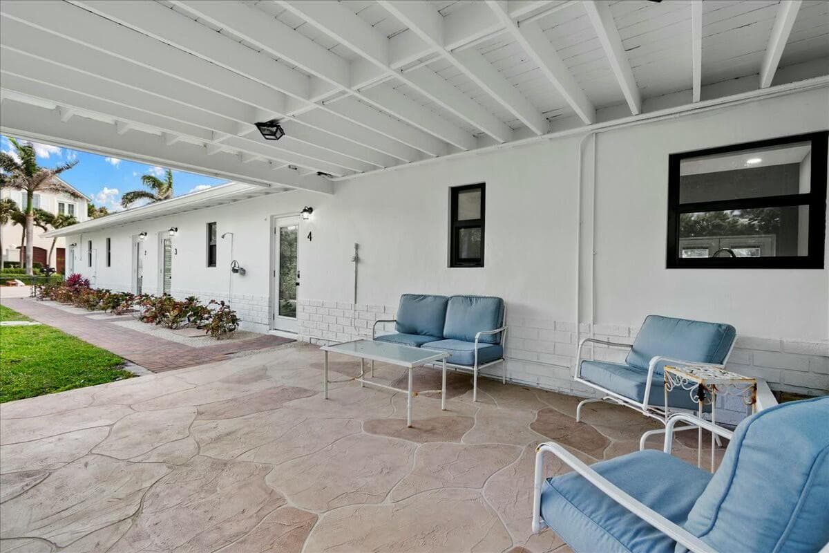 18 Adams Road, Ocean Ridge, FL 33435 — photo 6 of 71