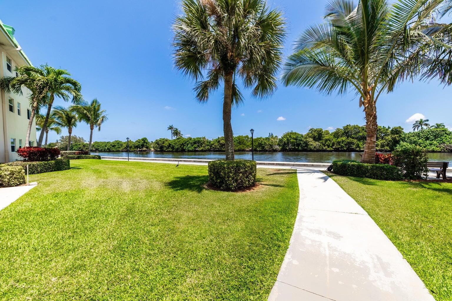 30 Colonial Club Drive 202, Boynton Beach, FL 33435 — photo 14 of 20