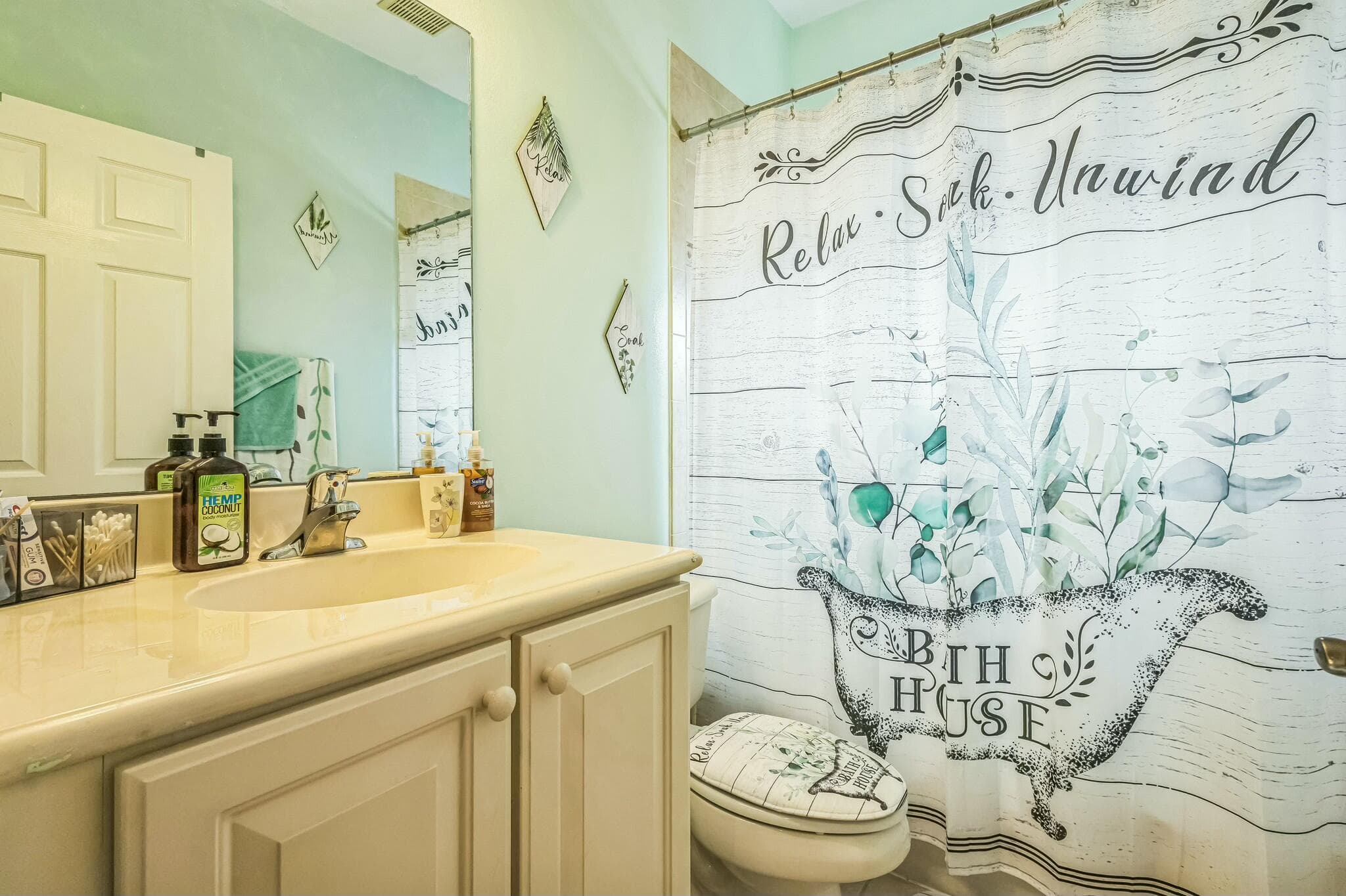 694 Cresta Circle, West Palm Beach, FL 33413 — photo 26 of 40