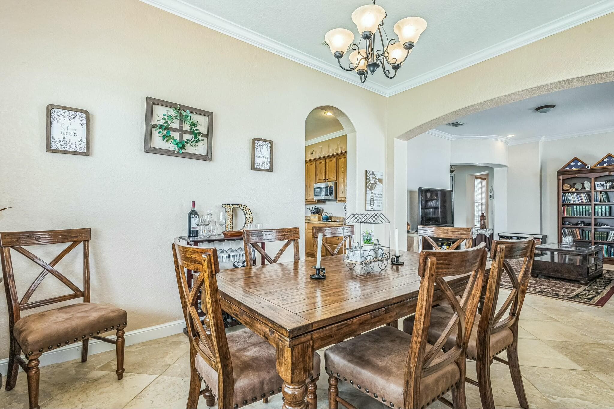 694 Cresta Circle, West Palm Beach, FL 33413 — photo 7 of 40