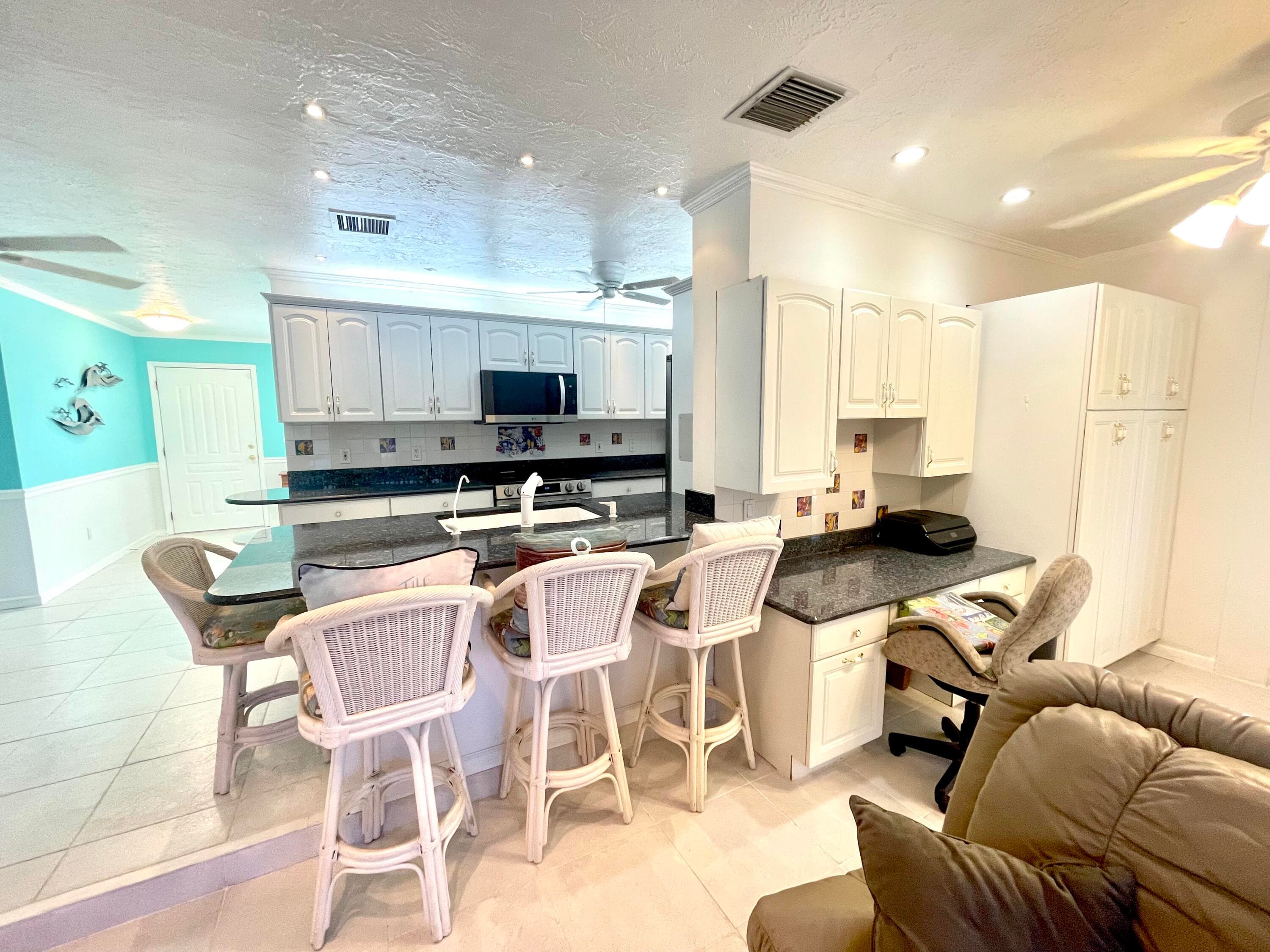 880 SE Degan Drive, Port St. Lucie, FL 34983 — photo 8 of 20