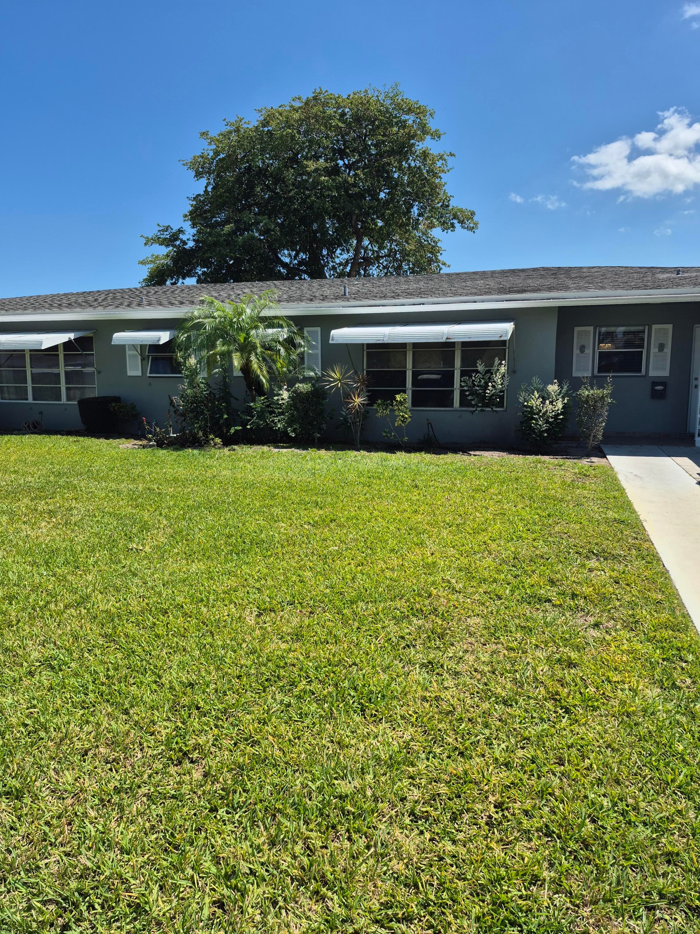 732 South Drive C, Delray Beach, FL 33445 — photo 1 of 11