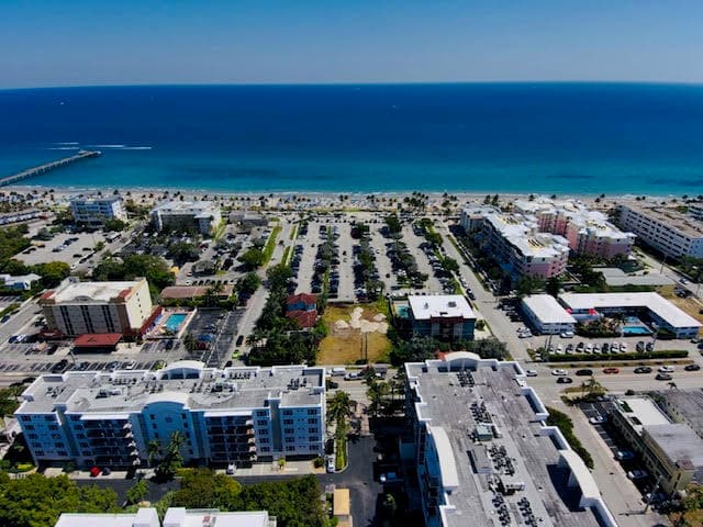 120 S Ocean Drive, Deerfield Beach, FL 33441 — photo 3 of 13