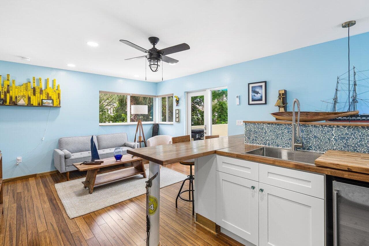 300 SE 7th Avenue, Delray Beach, FL 33483 — photo 14 of 33