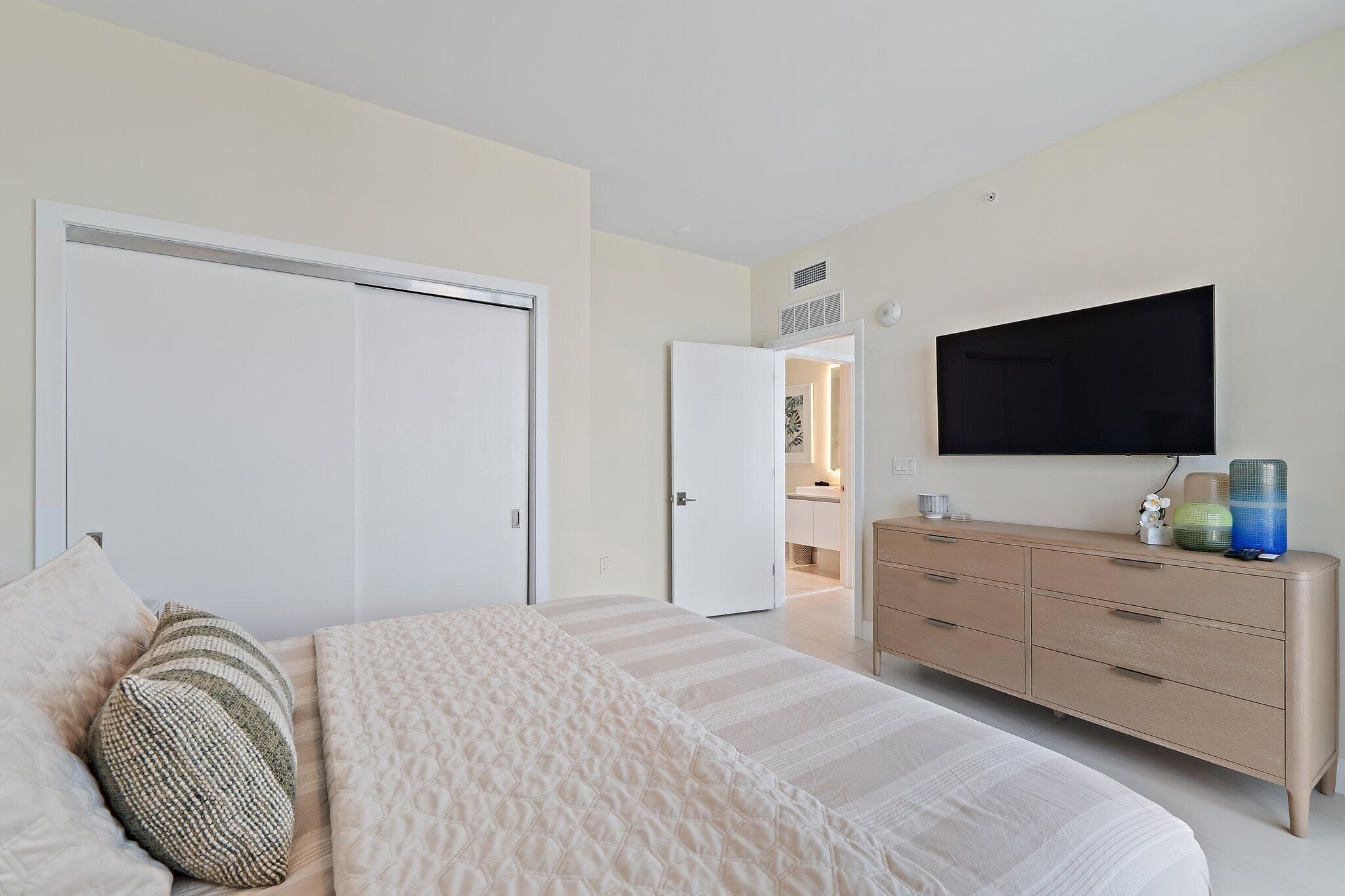 3100 N Ocean 906, Singer Island, FL 33404 — photo 27 of 81