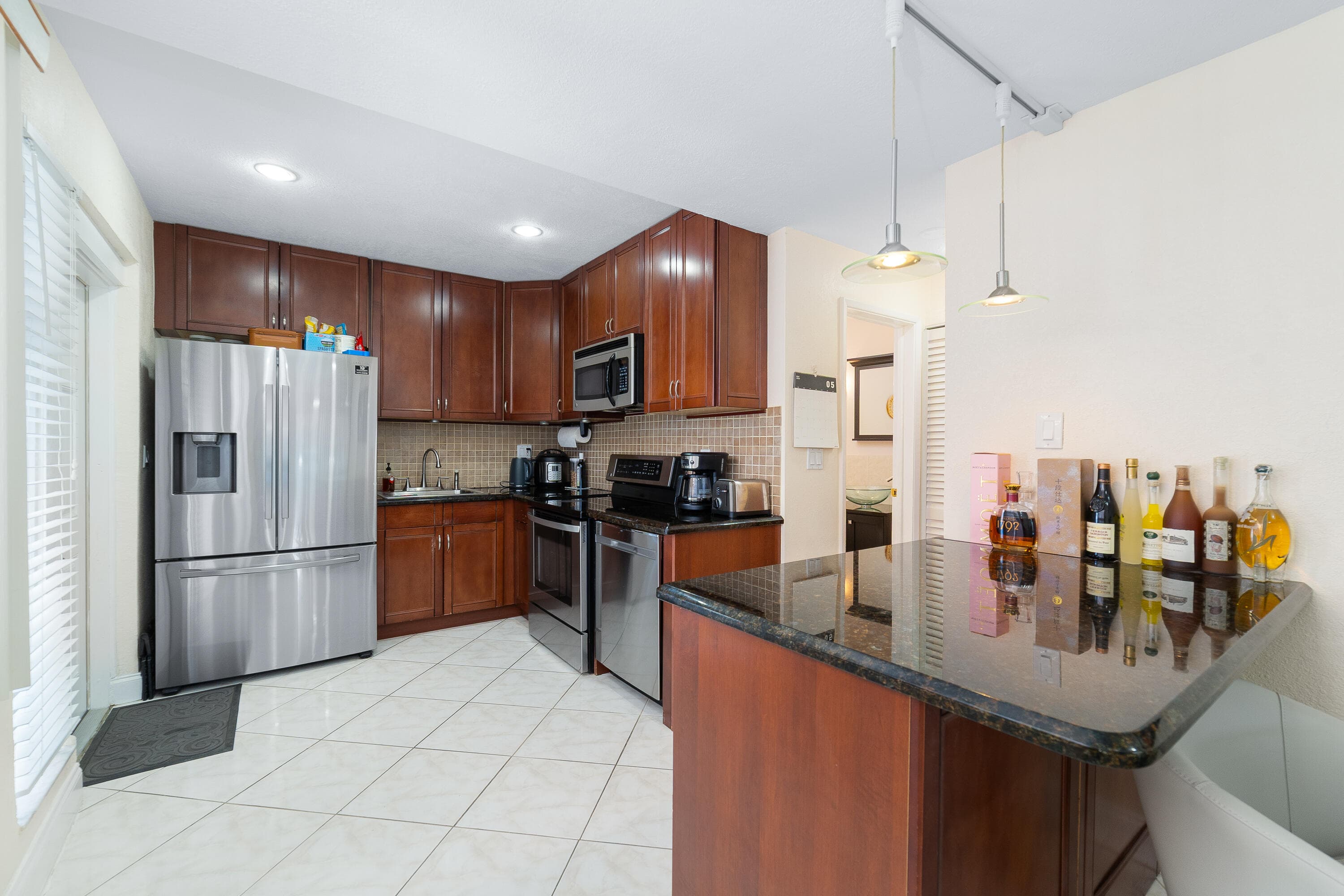 4521 NE 21st Avenue 1, Fort Lauderdale, FL 33308 — photo 7 of 31