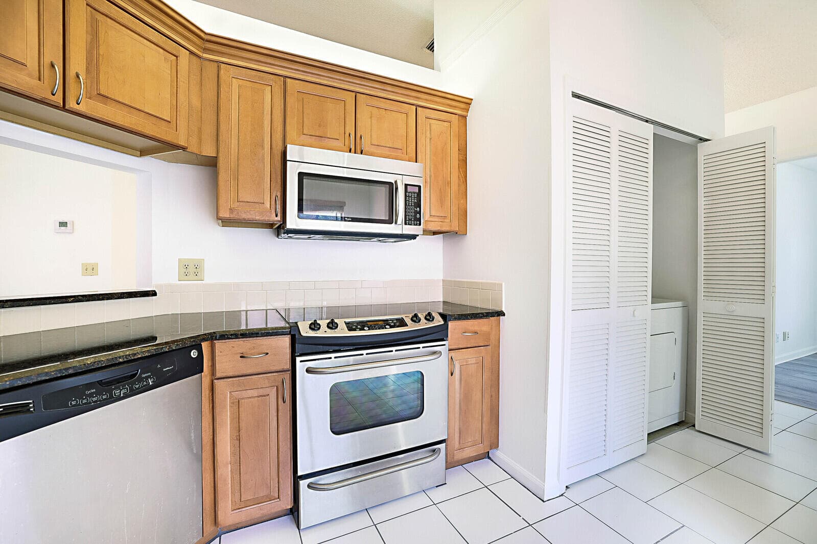 9 Vía De Casas Sur 203, Boynton Beach, FL 33426 — photo 4 of 13