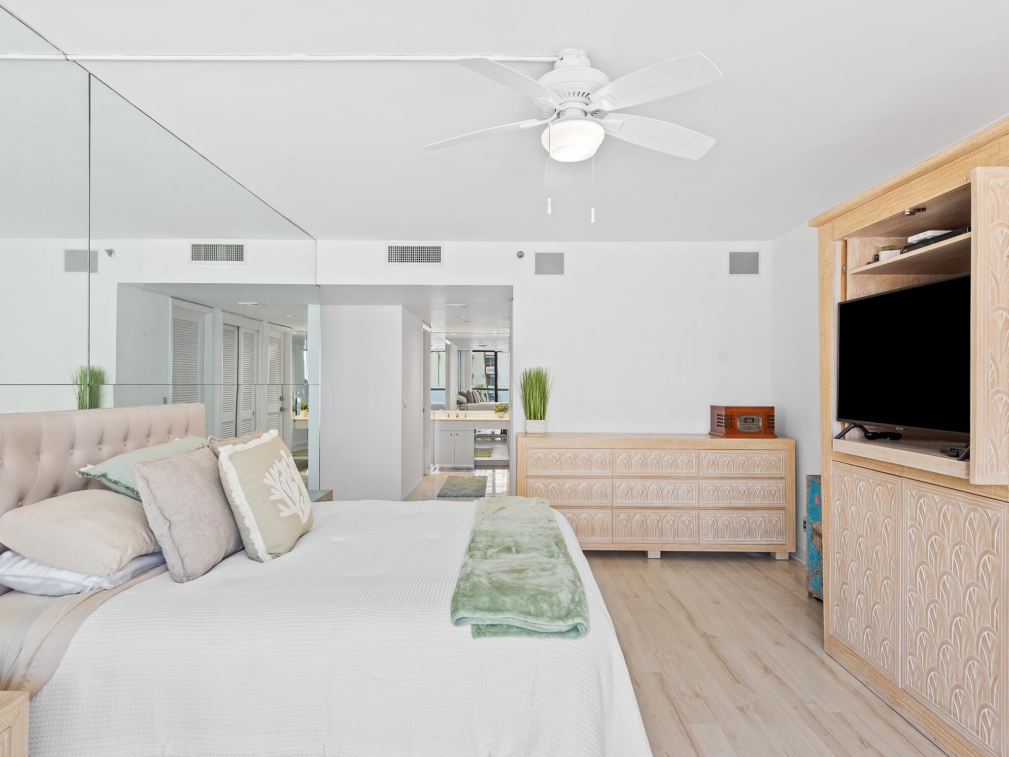 2727 S Ocean Boulevard 304, Highland Beach, FL 33487 — photo 21 of 72