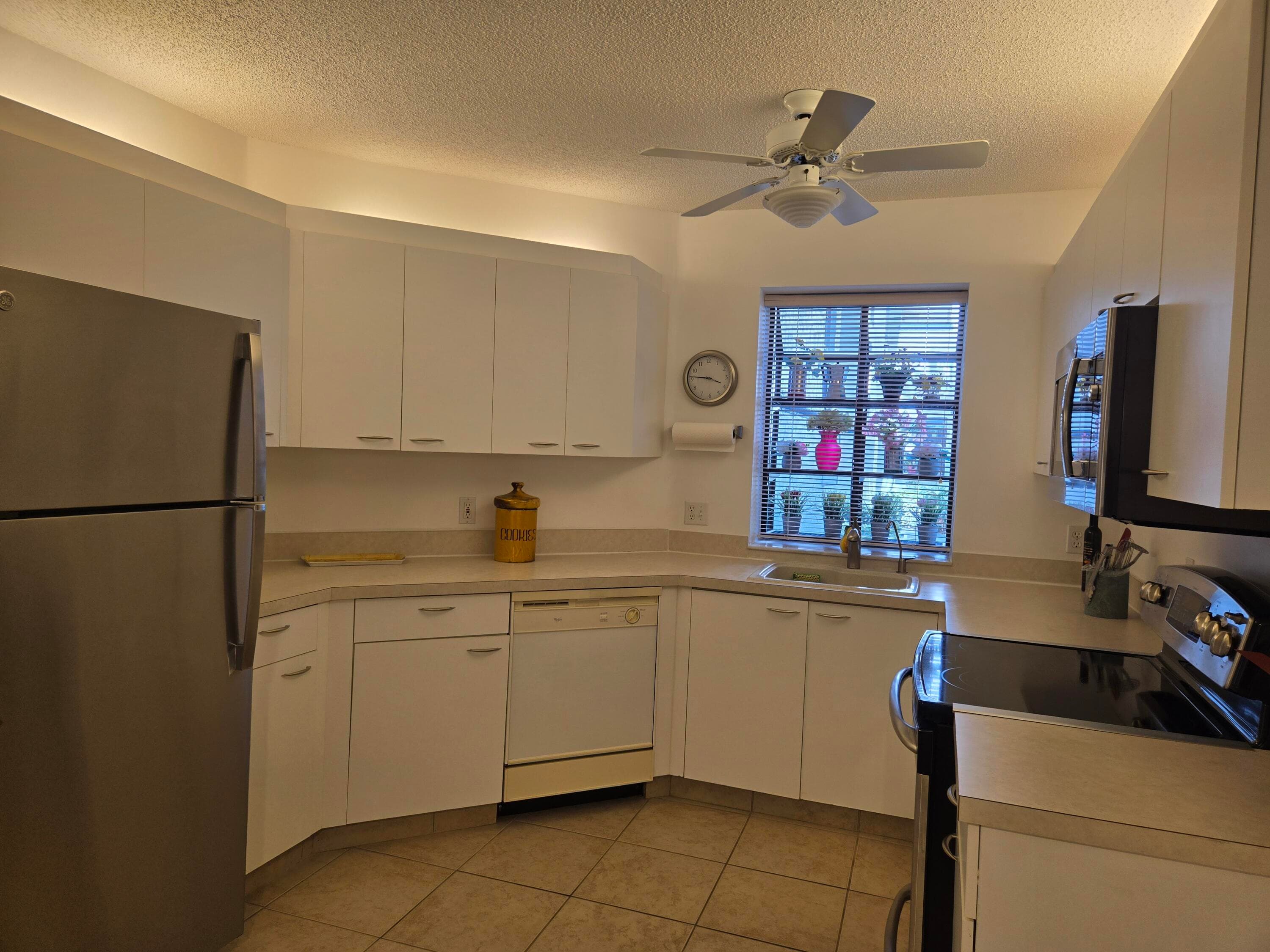5135 Floria Drive G, Boynton Beach, FL 33437 — photo 78 of 82