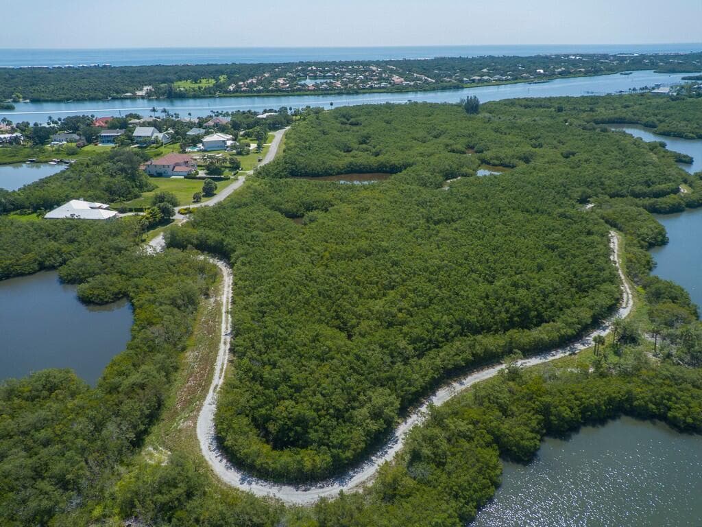2660 Riverview Court, Vero Beach, FL 32963 — photo 44 of 44