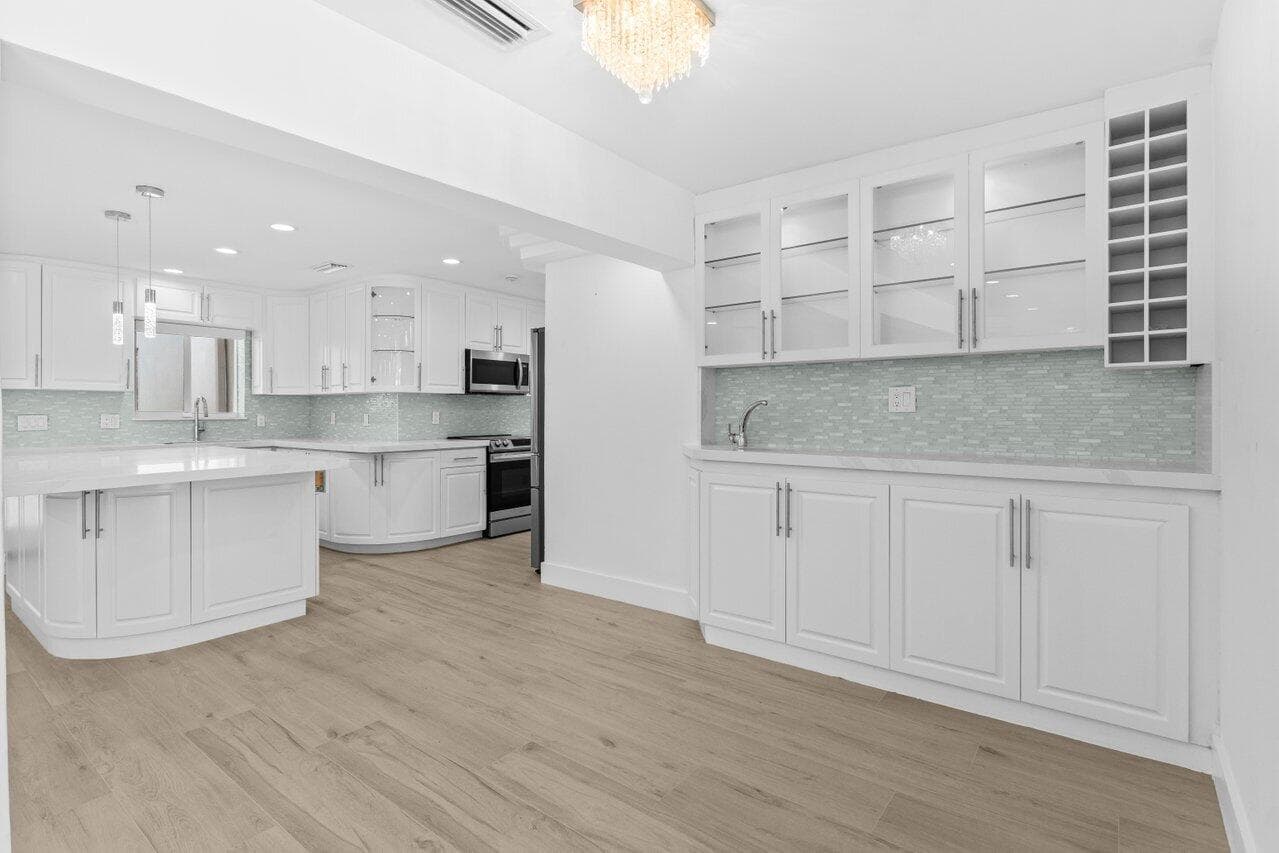 2611 NE 49 Street, Lighthouse Point, FL 33064 — photo 12 of 56