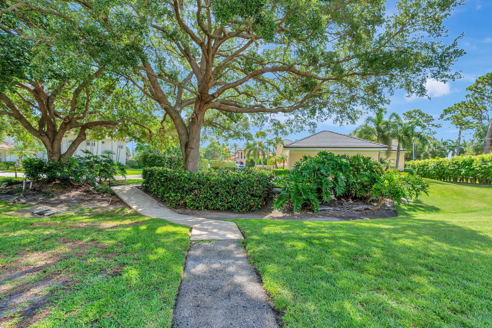 2940 Marys Way, Palm Beach Gardens, FL 33410 — photo 65 of 80