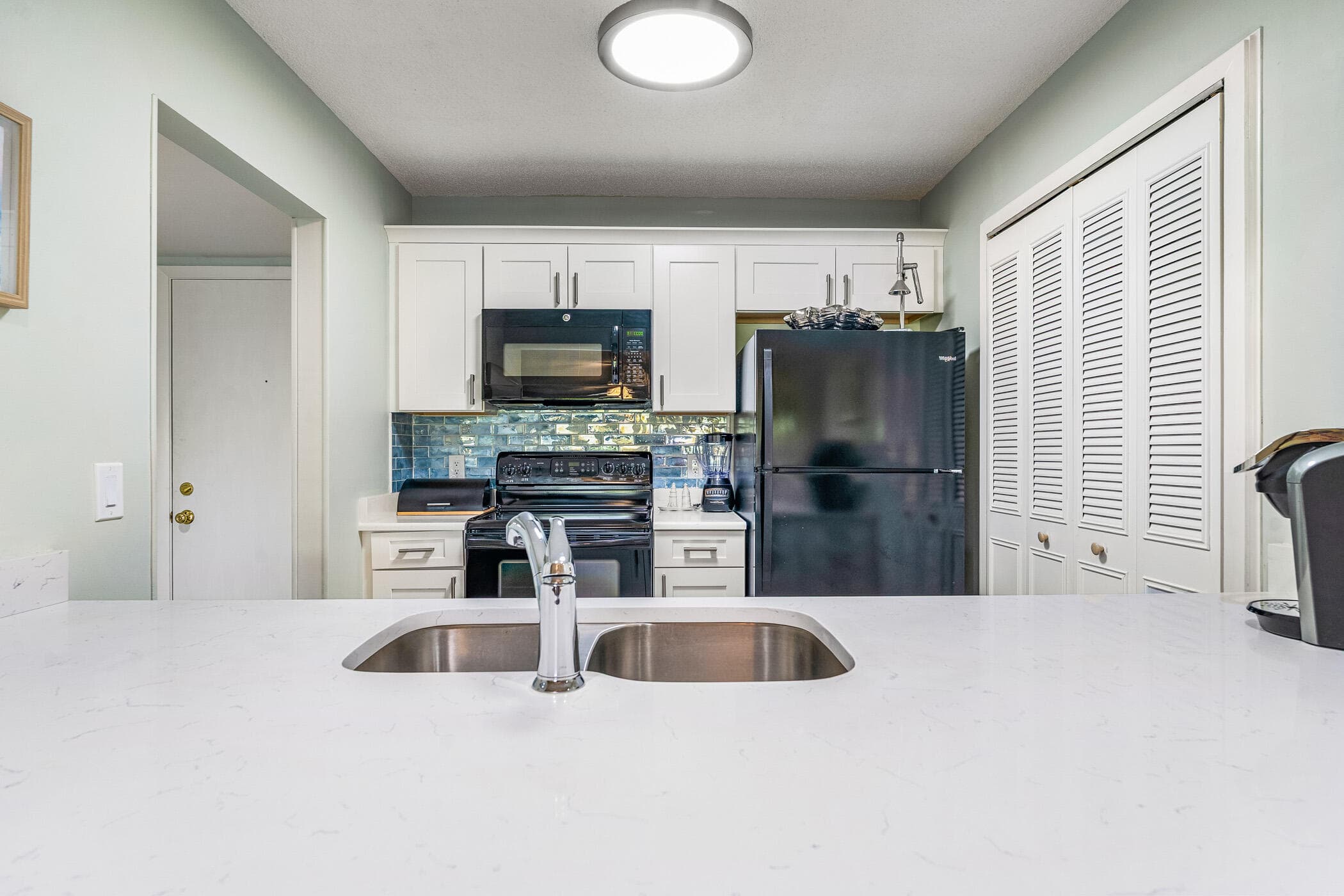 28 Plantation Drive 204, Vero Beach, FL 32966 — photo 21 of 59