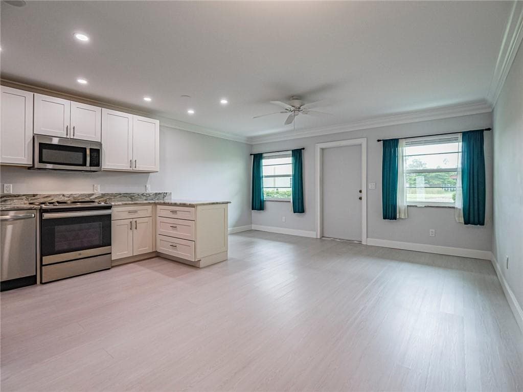 97 Spring Lake Drive 104, Vero Beach, FL 32962 — photo 2 of 36