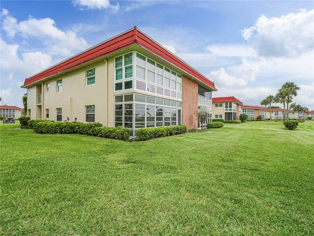 97 Spring Lake Drive 104, Vero Beach, FL 32962 — photo 36 of 36