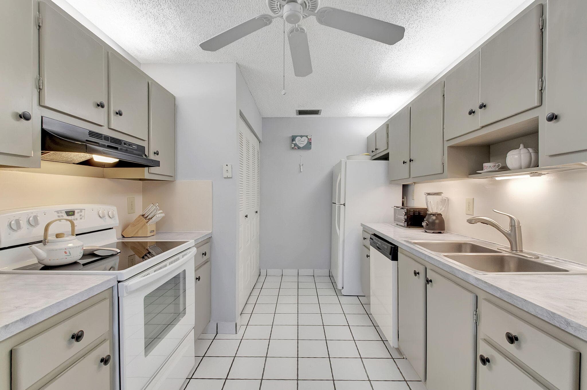 14195 Campanelli Drive, Delray Beach, FL 33484 — photo 12 of 53