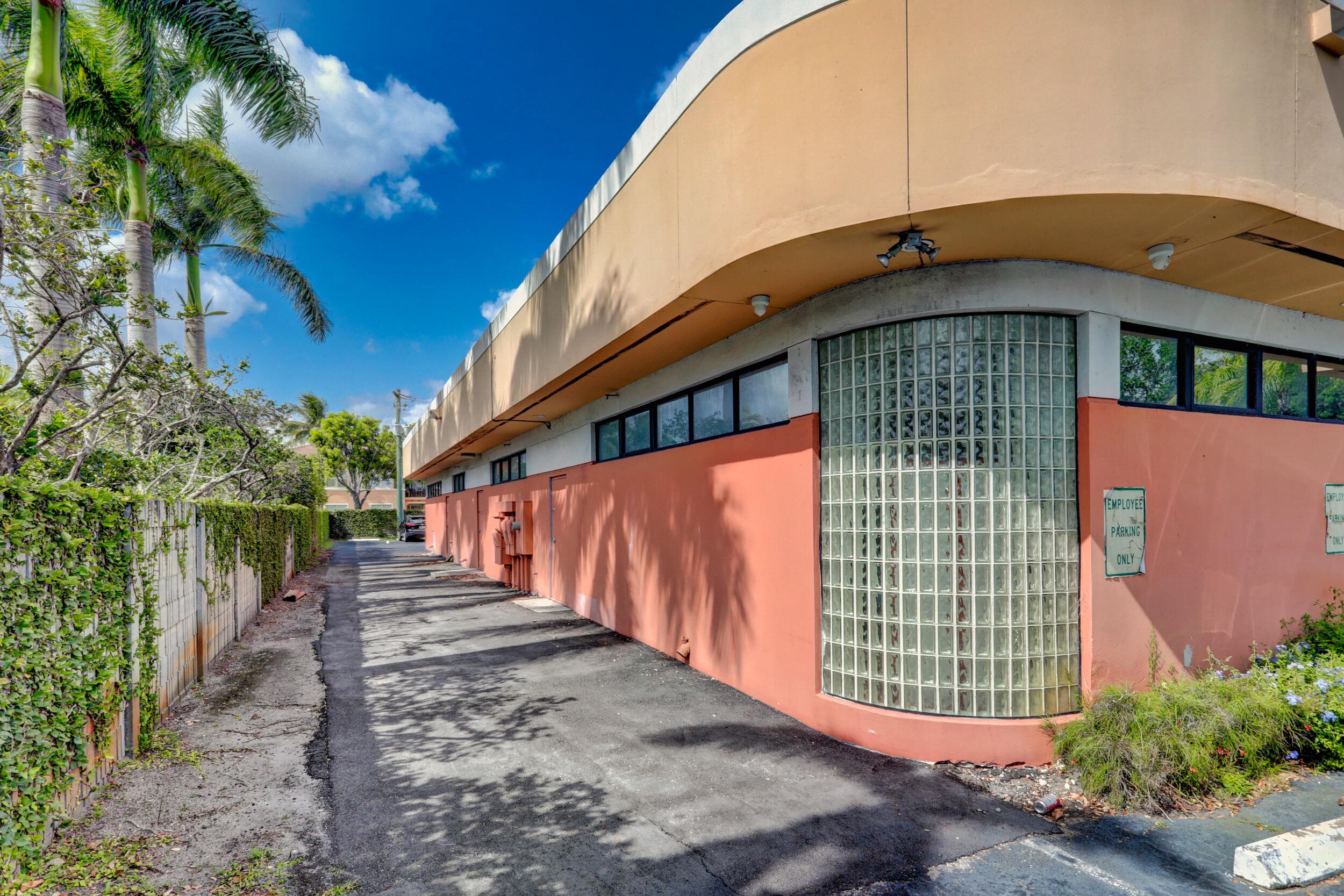 3537 Forest Hill Boulevard, West Palm Beach, FL 33406 — photo 11 of 107