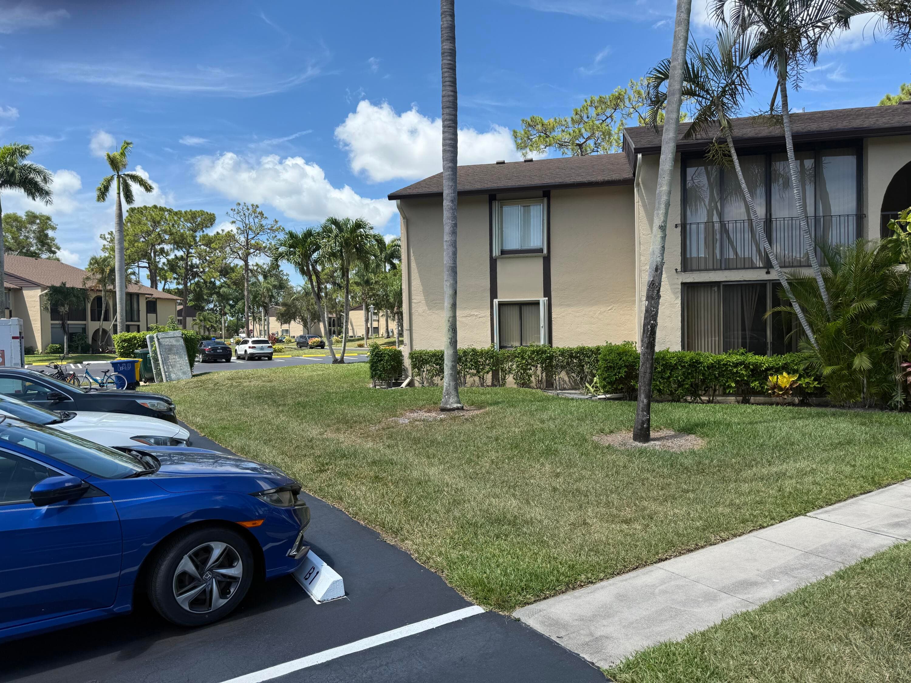 414 Pine Glen Lane B-1, Greenacres, FL 33463 — photo 3 of 7
