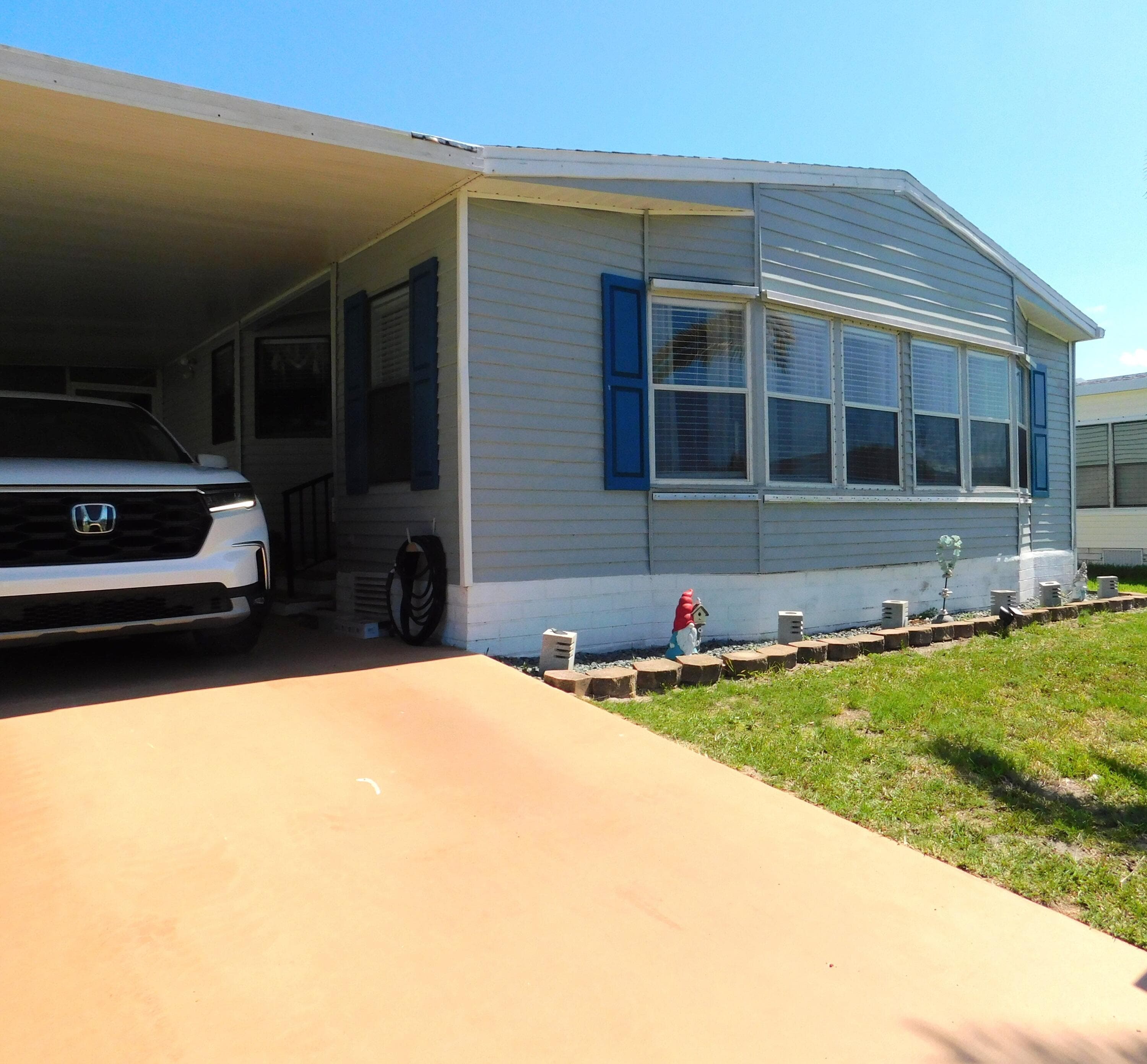 514 Hemingway Terrace, Fort Pierce, FL 34982 — photo 1 of 17