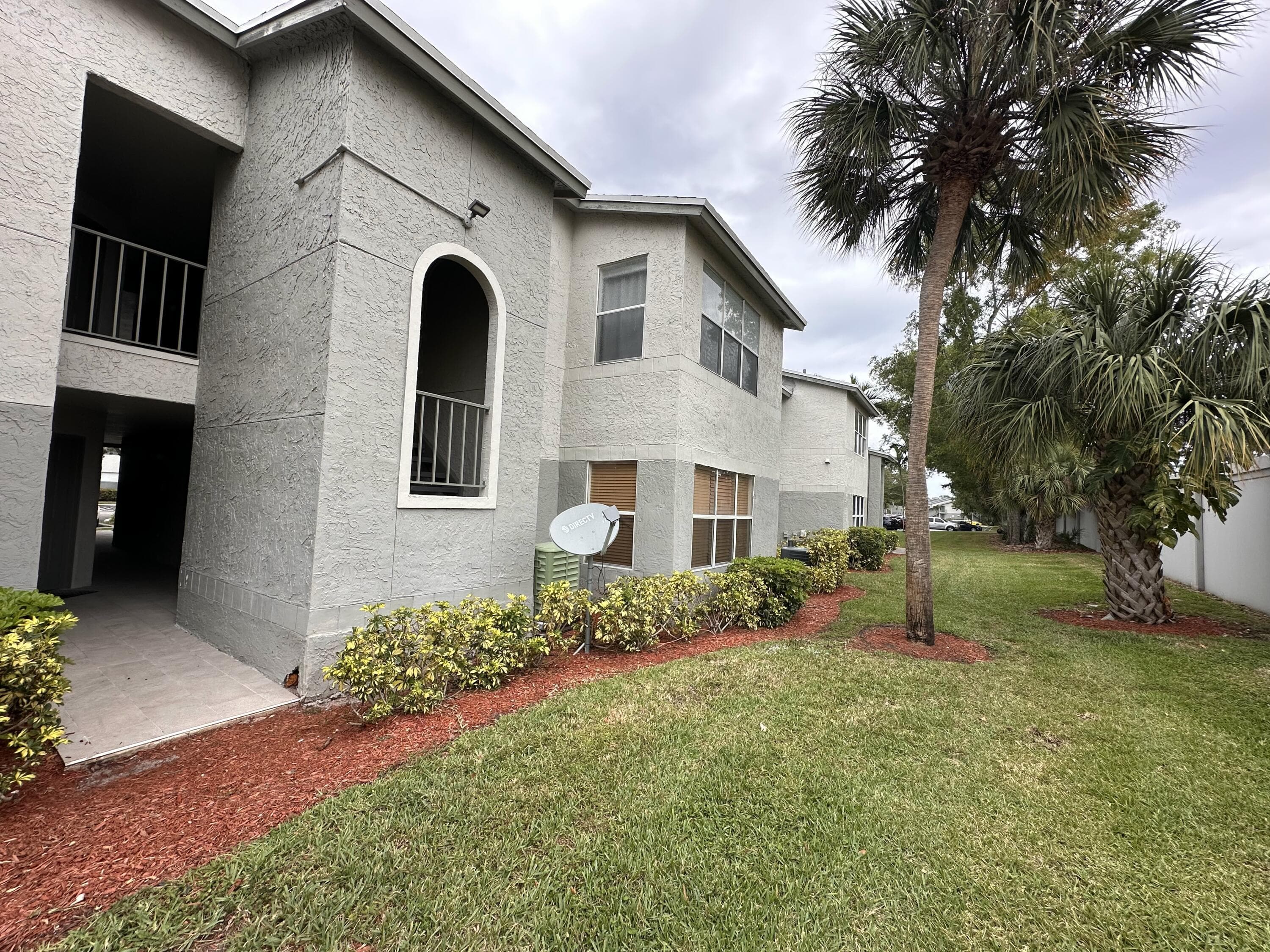 1401 Village Boulevard 1914, West Palm Beach, FL 33409 — photo 1 of 15