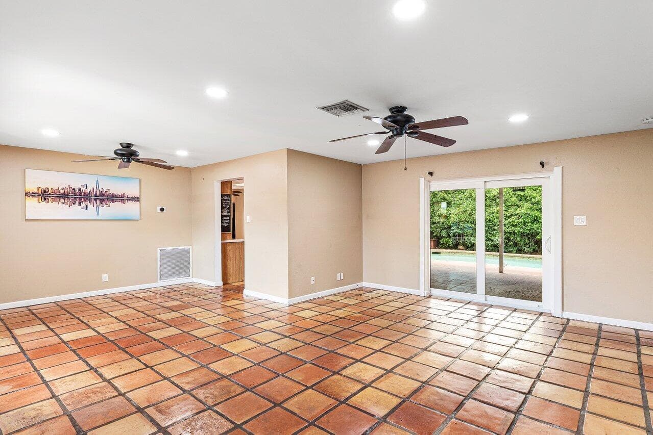 7815 NW 1st Street, Margate, FL 33063 — photo 3 of 33