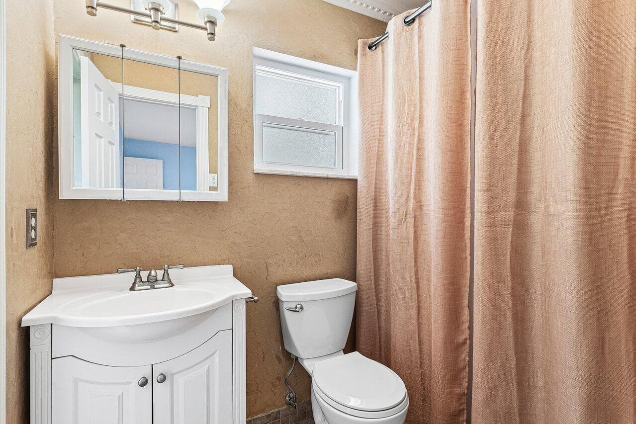 7815 NW 1st Street, Margate, FL 33063 — photo 17 of 33