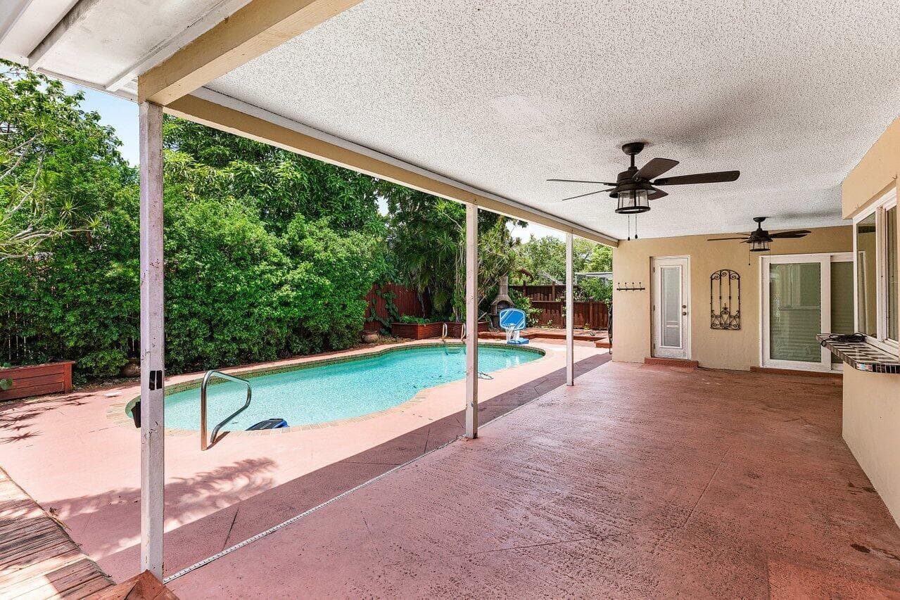 7815 NW 1st Street, Margate, FL 33063 — photo 25 of 33