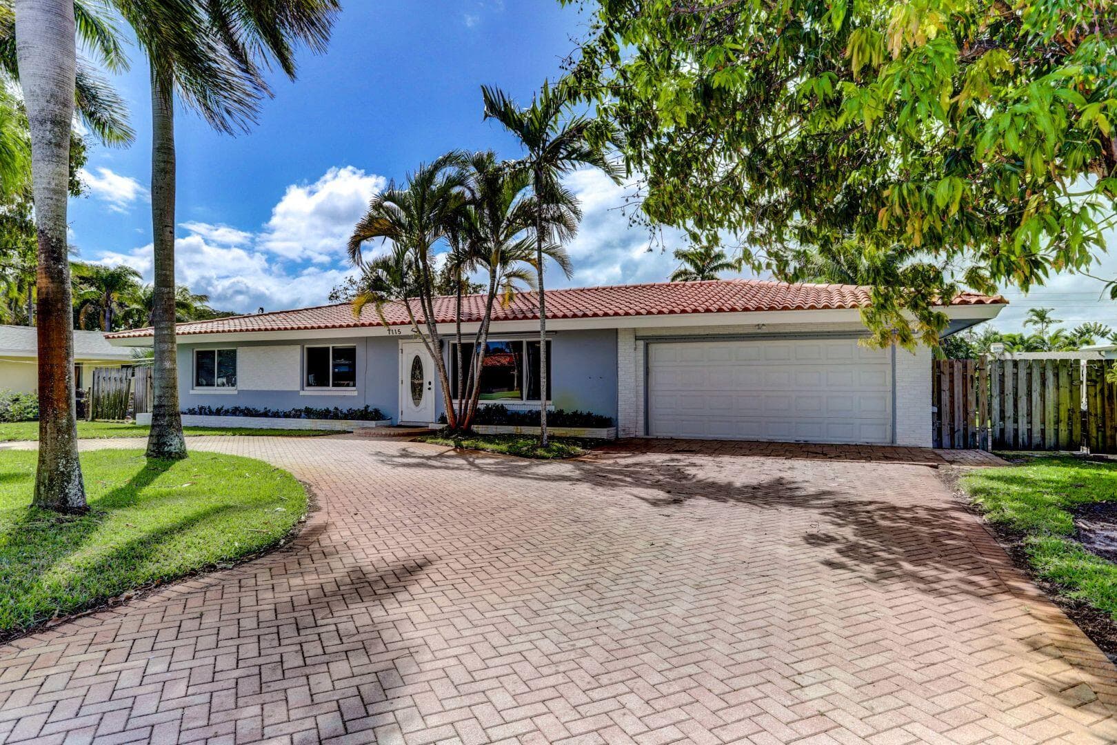 7115 Venetian Way, West Palm Beach, FL 33406 — photo 1 of 32