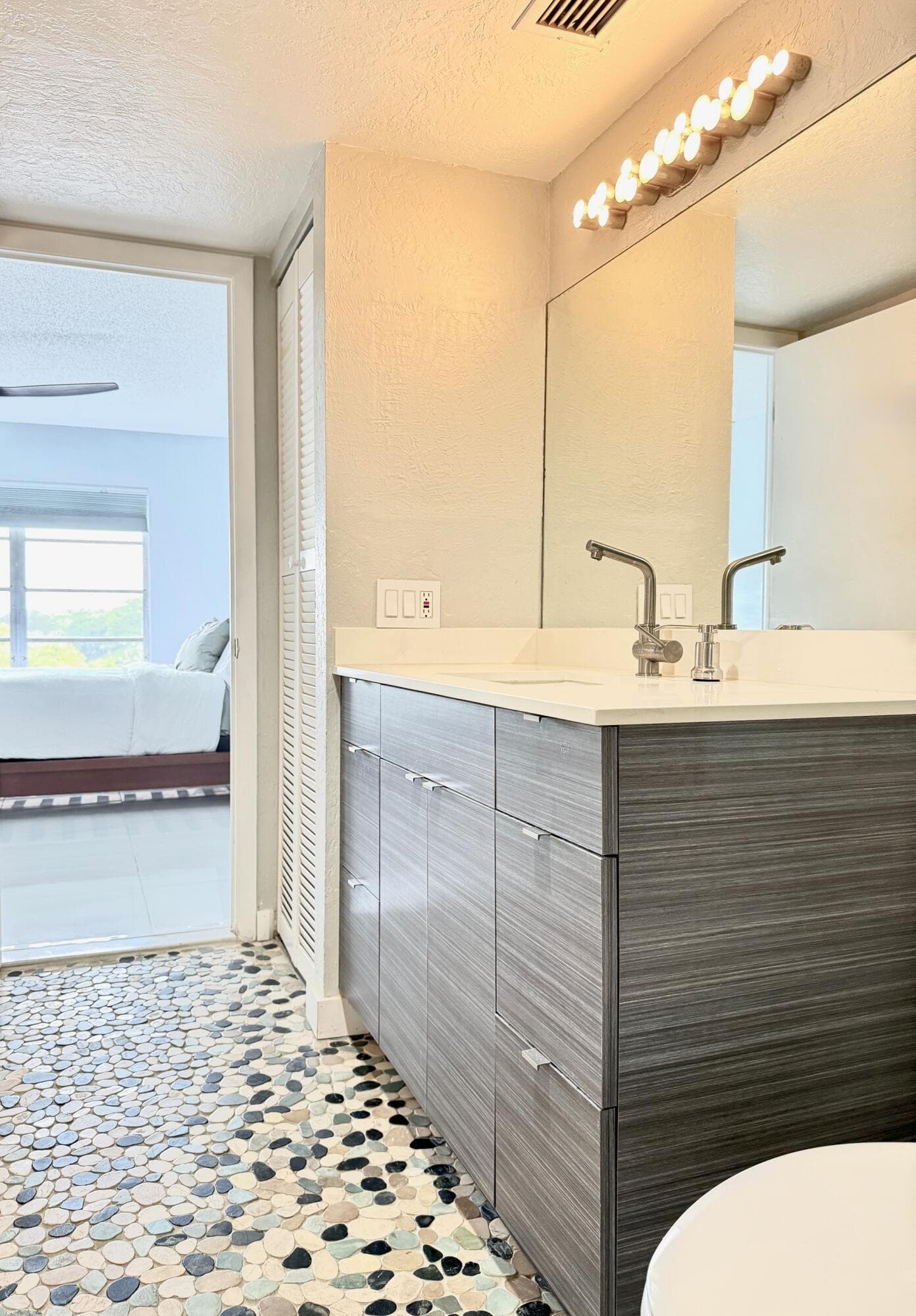 4164 Inverrary Drive 404, Lauderhill, FL 33319 — photo 9 of 23