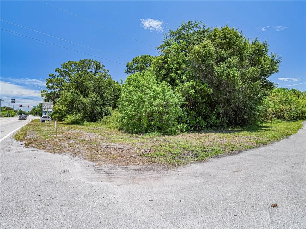 2551 St Lucie Boulevard, Fort Pierce, FL 34946 — photo 18 of 33