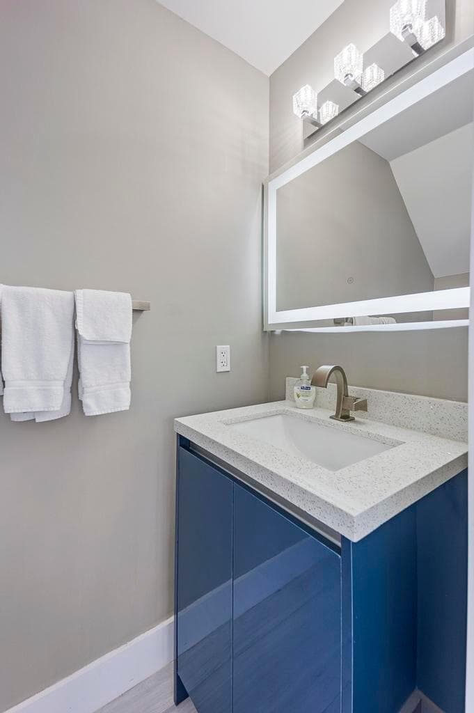 7031 Harbor Village Drive 7031, Duck Key, FL 33050 — photo 37 of 52