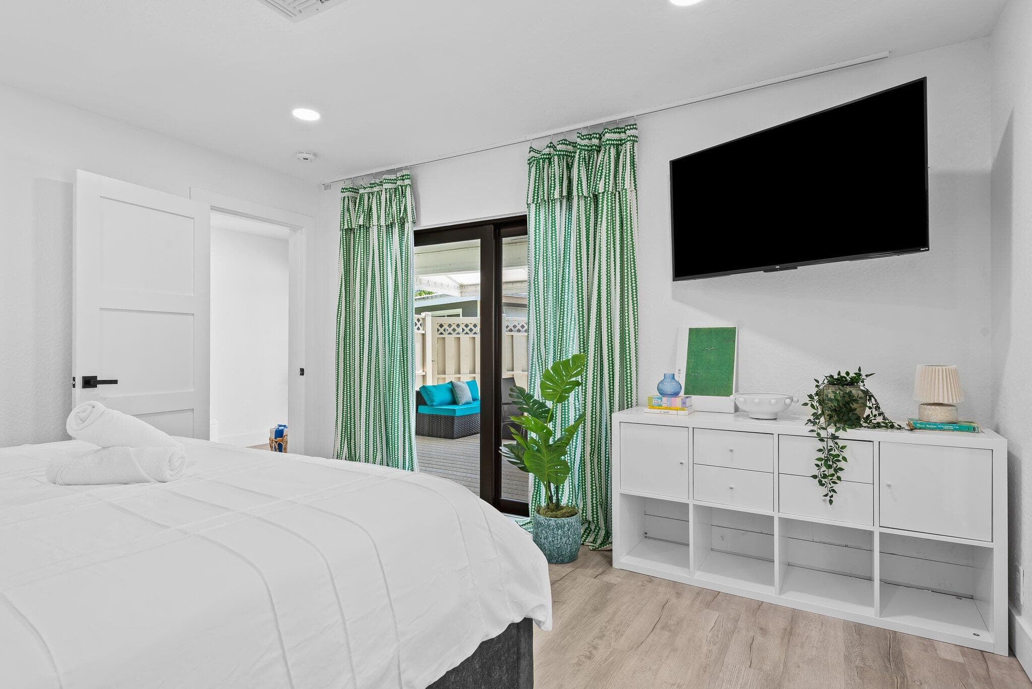 581 SE 5th Avenue, Pompano Beach, FL 33060 — photo 18 of 46