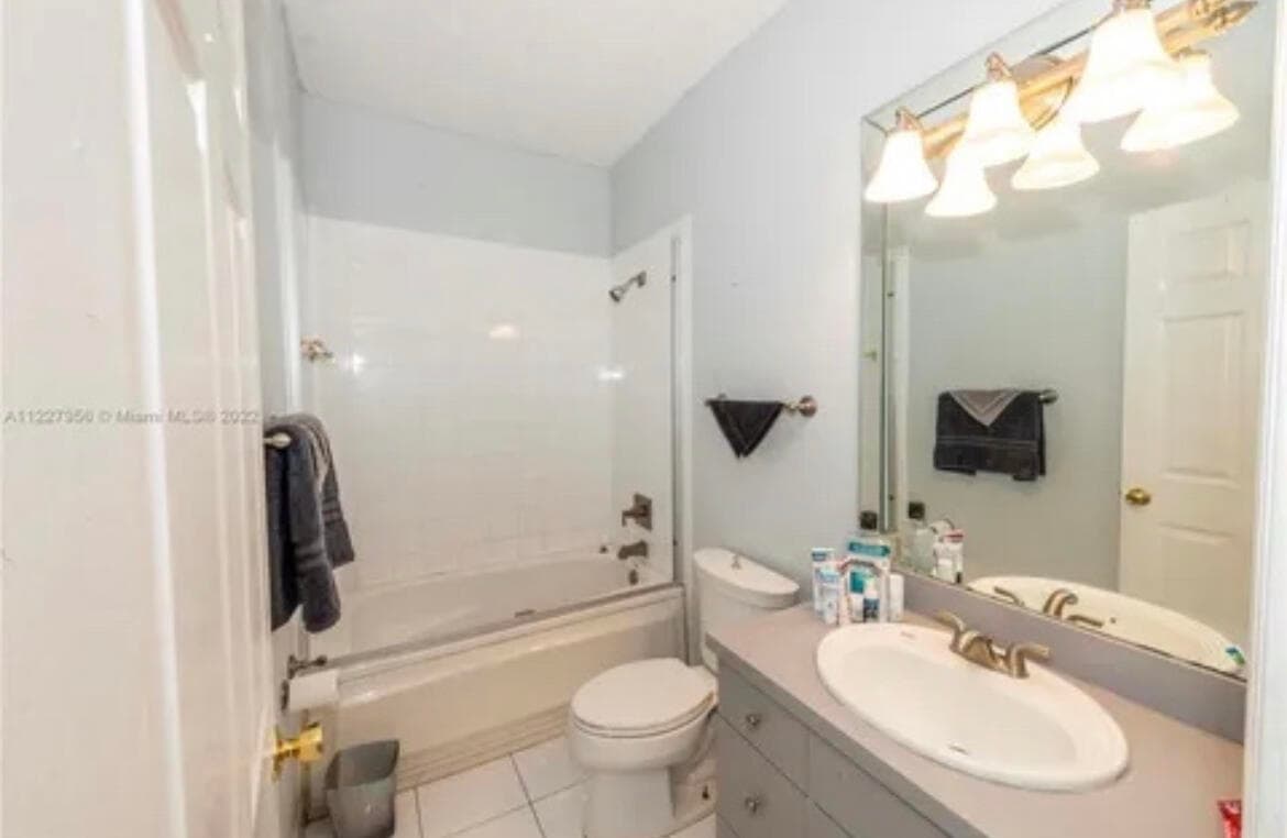 423 NE 3rd Street, Pompano Beach, FL 33060 — photo 29 of 33