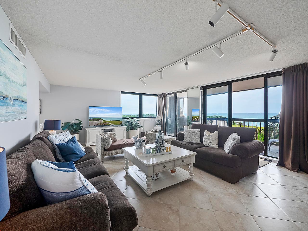 5380 N Ocean Drive 2e, Singer Island, FL 33404 — photo 2 of 30