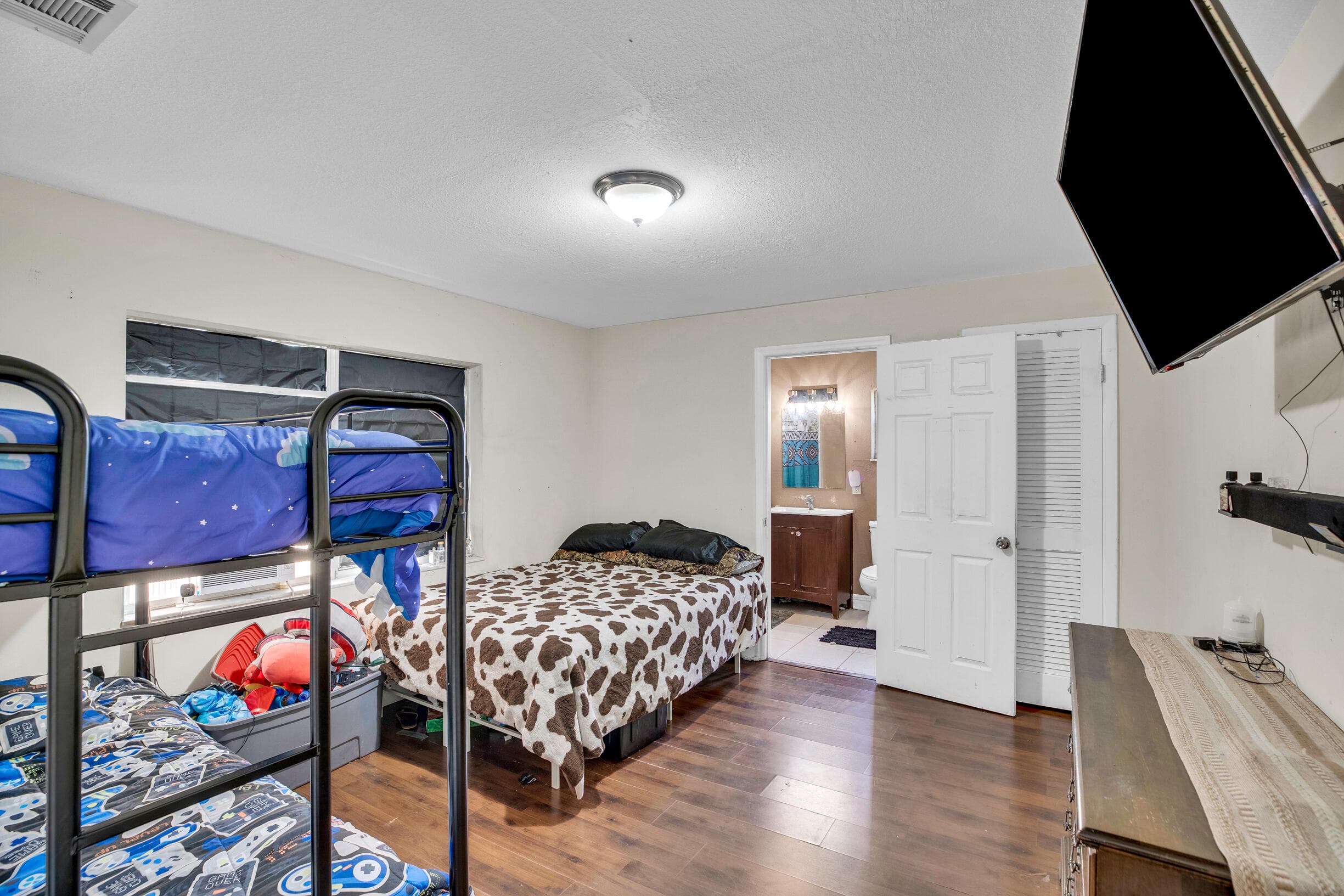 5402 Shannon Drive, Fort Pierce, FL 34951 — photo 11 of 19
