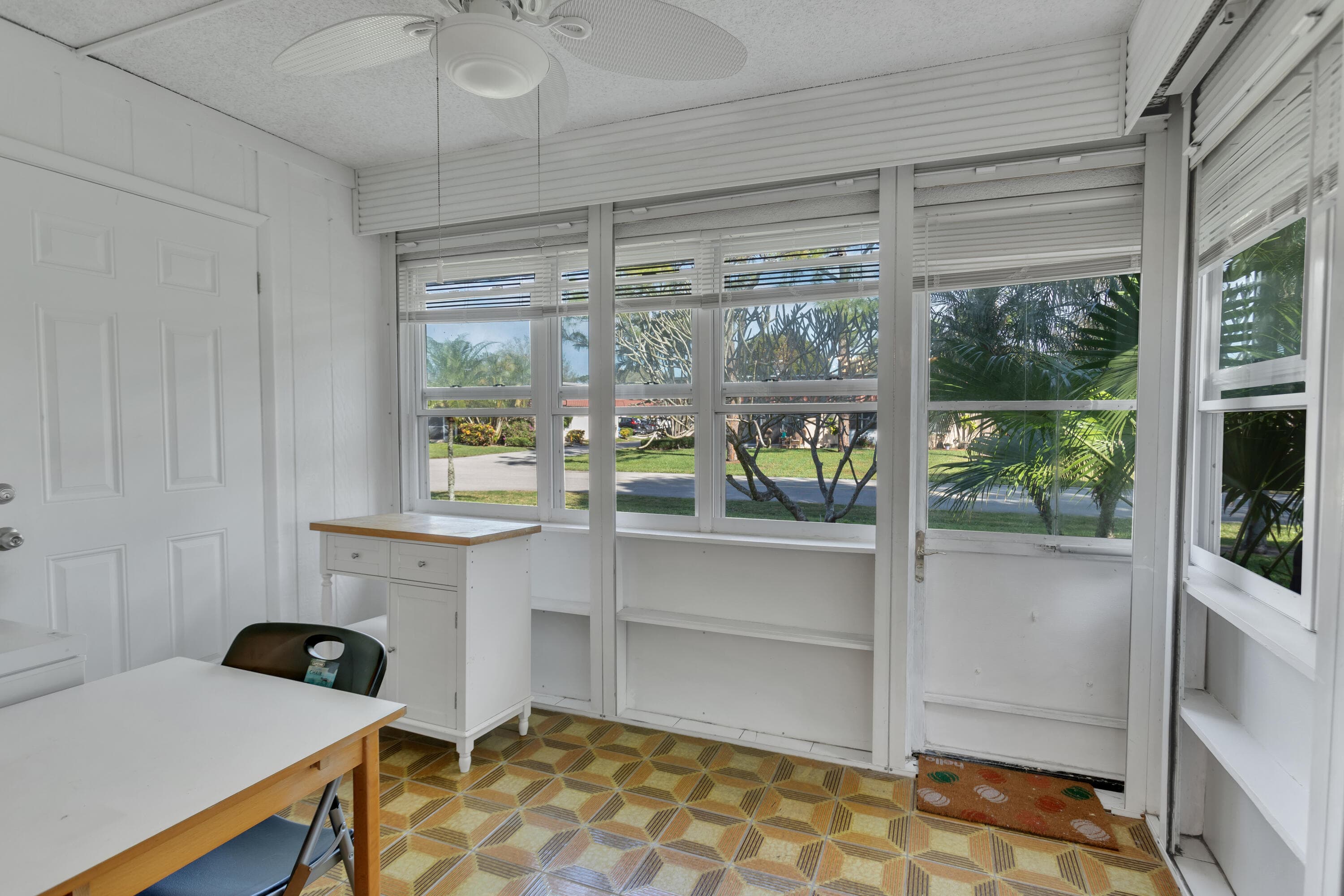 857 Worcester B Lane B, Lake Worth, FL 33467 — photo 18 of 40